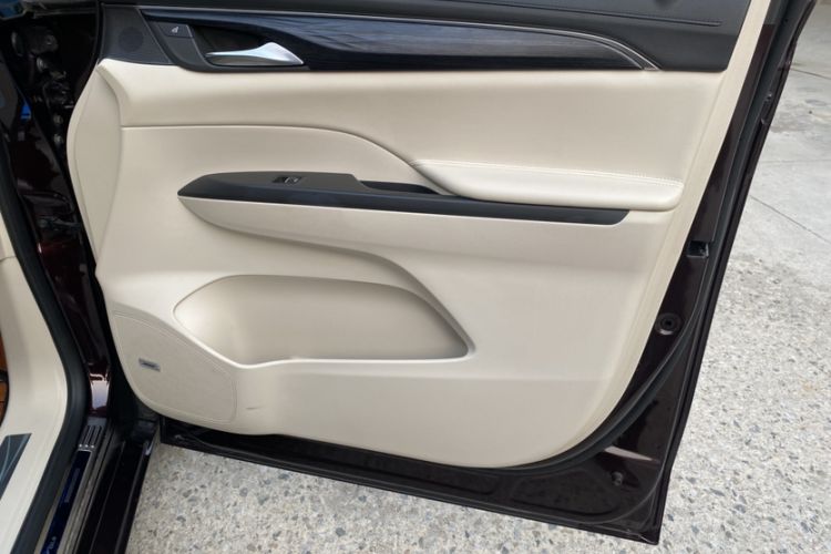 Used Buick GL8 2020 Avenir Avia Six-Seat Deluxe Edition Interior 6