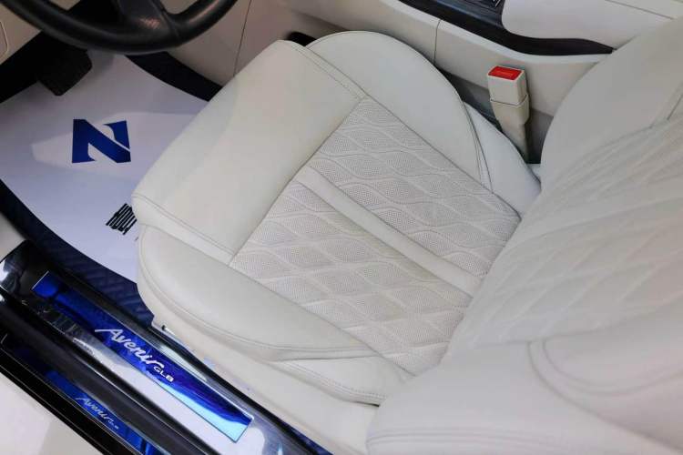 Used Buick GL8 2020 Avenir Avia Six-Seat Deluxe Edition Interior 7