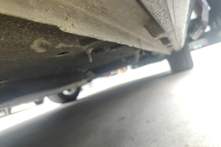 Used Buick GL8 2020 Avenir Avia Six-Seat Deluxe Edition Left Side Sill