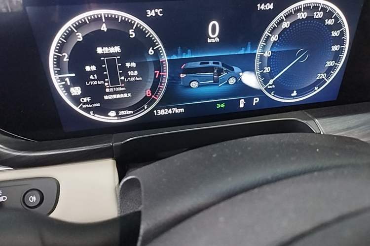 Used Buick GL8 2020 ES Land Cruiser 653T Comfort Edition Odometer Close Up