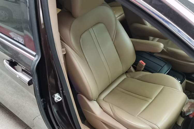 Used Buick GL8 2020 ES Land Cruiser 653T Luxury Model Right Front Seat