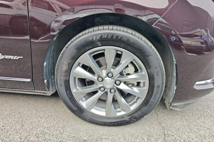Used Buick GL8 2020 Avenir Avia 7-Seater Deluxe Edition Right Front Wheel Hub