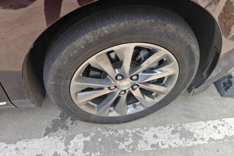 Used Buick GL8 2020 Avenir Avia Six-Seat Deluxe Edition Right Front Wheel Hub
