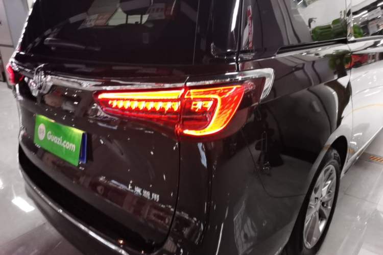 Used Buick GL8 2020 Avenir Avia Six-Seat Deluxe Edition Right Rear Taillight