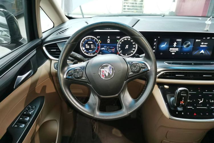 Used Buick GL8 2020 ES Land Cruiser 653T Luxury Model Steering Wheel