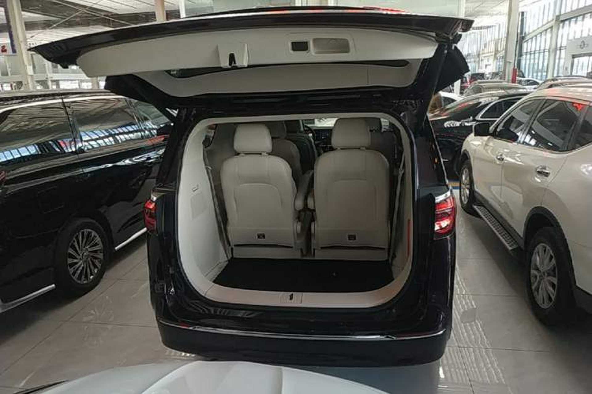 Used Buick GL8 2020 Avenir Avia Six-Seat Deluxe Edition Trunk