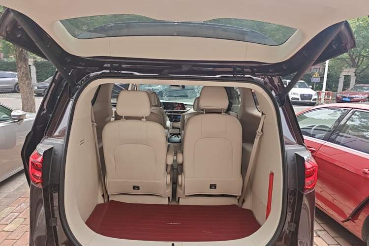 Used Buick GL8 2020 Avenir Avia Six-Seat Deluxe Edition Trunk