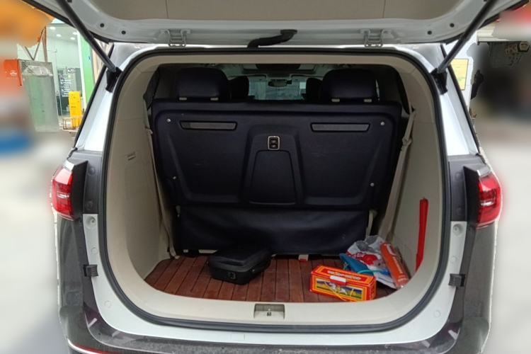 Used Buick GL8 2020 ES Land Cruiser 653T Comfort Edition Trunk