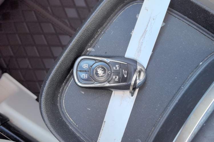 Used Buick GL8 2020 Avenir Avia Six-Seat Deluxe Edition Vehicle Key