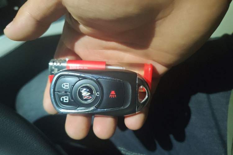 Used Buick GL8 2020 ES Land Cruiser 653T Comfort Edition Vehicle Key
