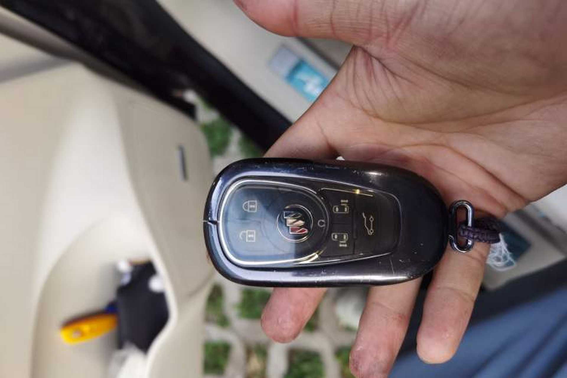 Used Buick GL8 2020 Avenir Avia Six-Seat Deluxe Edition Vehicle Key