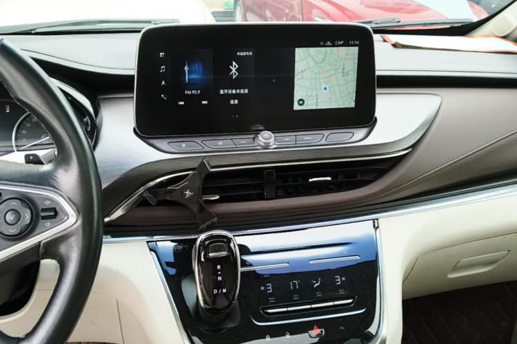 Used Buick GL8 2020 Land Business Class 652T Luxury Model Audio And AC Panel