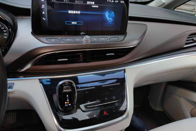 Used Buick GL8 2020 Land Business Class 652T Luxury Model Audio And AC Panel