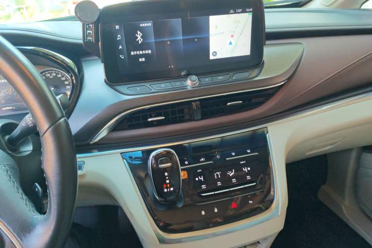 Used Buick GL8 2020 Land Business Class 652T Luxury Model Audio And AC Panel