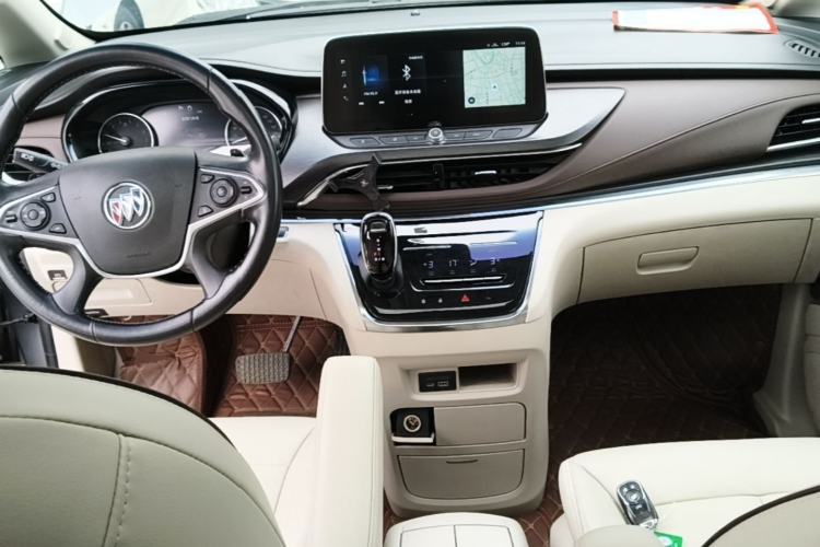 Used Buick GL8 2020 Land Business Class 652T Luxury Model Center Console