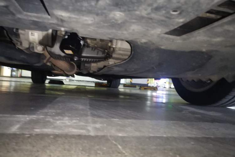 Used Buick GL8 2020 ES Land Cruiser 653T Luxury Model Chassis Front
