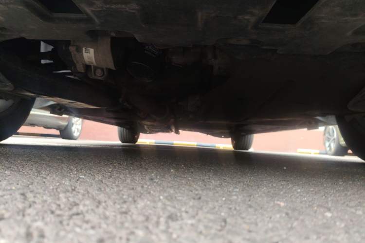 Used Buick GL8 2020 ES Land Cruiser 653T Comfort Edition Chassis Front