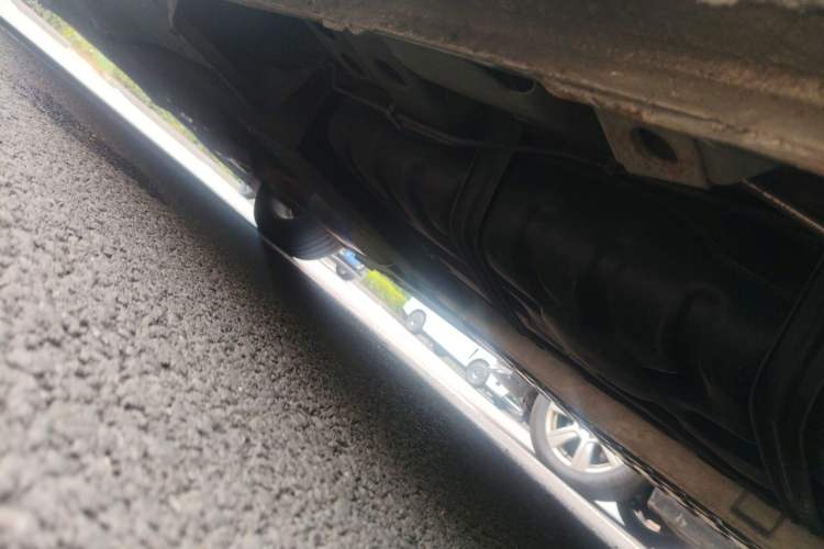 Used Buick GL8 2020 ES Land Cruiser 653T Comfort Edition Chassis Rear Left