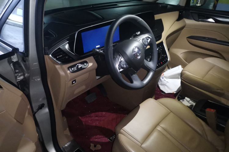 Used Buick GL8 2020 ES Land Cruiser 653T Luxury Model Driver Seat