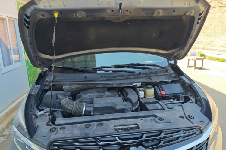Used Buick GL8 2020 Land Business Class 652T Luxury Model Engine Bay
