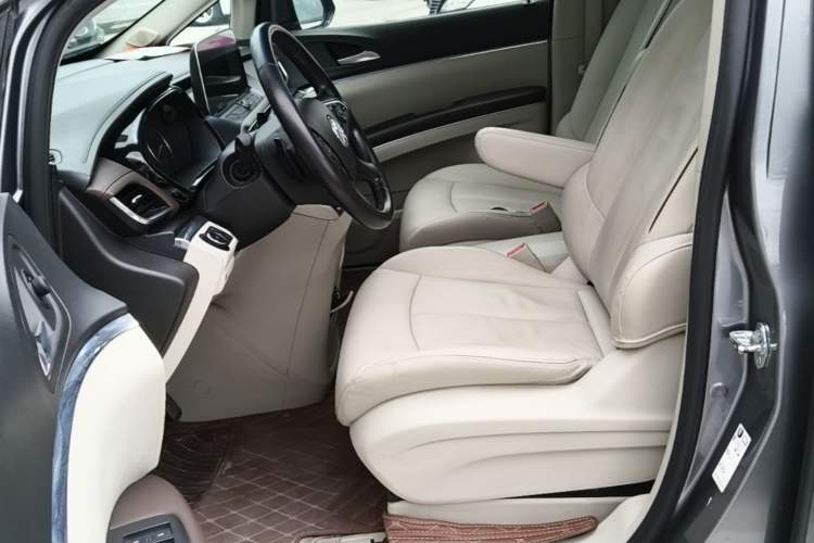 Used Buick GL8 2020 Land Business Class 652T Luxury Model Left Front Seat
