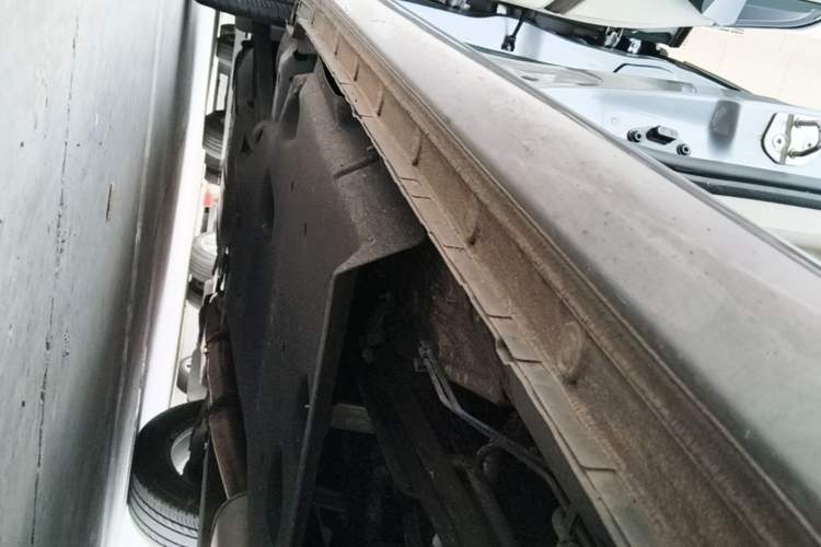 Used Buick GL8 2020 Land Business Class 652T Luxury Model Left Side Sill