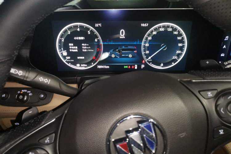 Used Buick GL8 2020 ES Land Cruiser 653T Luxury Model Odometer Close Up