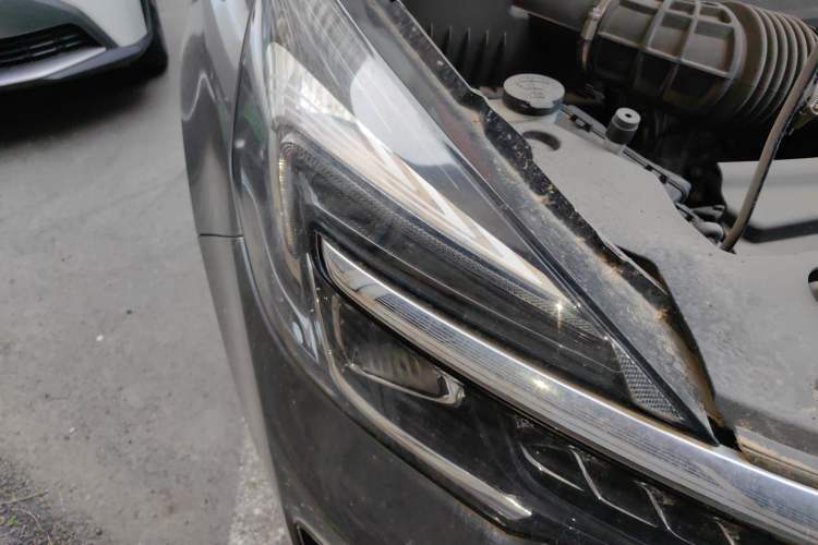 Used Buick GL8 2020 Land Business Class 652T Luxury Model Right Front Headlight