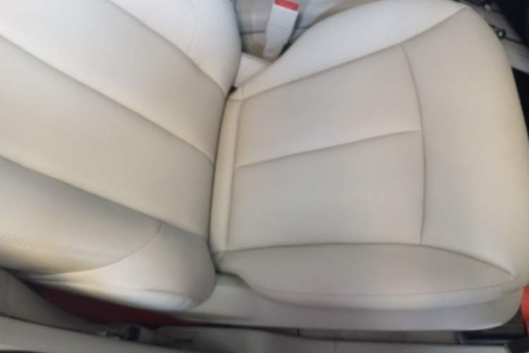 Used Buick GL8 2020 Land Cruiser Executive Class 652T Comfort Model Right Front Seat