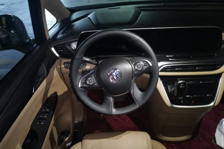 Used Buick GL8 2020 ES Land Cruiser 653T Luxury Model Steering Wheel