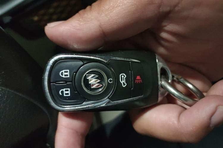Used Buick GL8 2020 Land Business Class 652T Luxury Model Vehicle Key