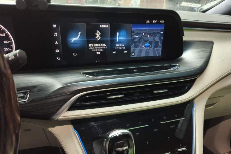 Used Buick GL8 2020 ES Land Cruiser 653T Comfort Edition Audio And AC Panel