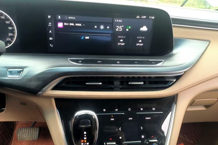 Used Buick GL8 2020 ES Land Cruiser 653T Flagship Model Audio And AC Panel