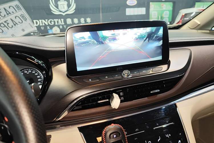 Used Buick GL8 2020 Land Business Class 652T Luxury Model Audio And AC Panel