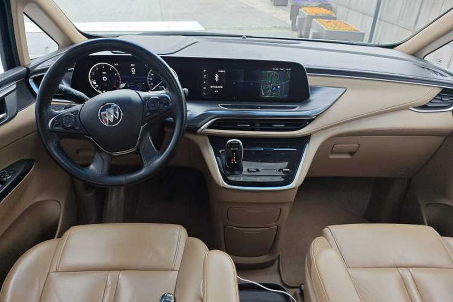 Used Buick GL8 2020 ES Land Cruiser 653T Luxury Edition Center Console