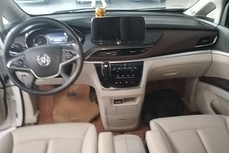 Used Buick GL8 2020 Land Business Class 652T Luxury Model Center Console
