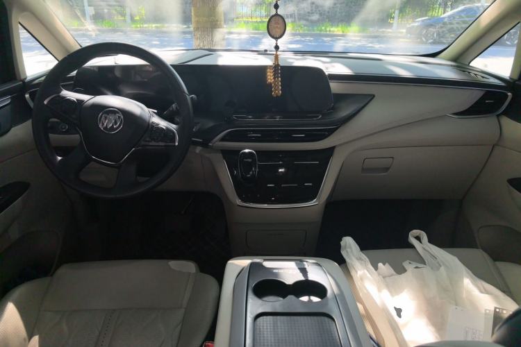 Used Buick GL8 2020 ES Land Cruiser 653T Comfort Edition Center Console