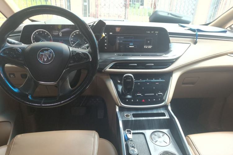 Used Buick GL8 2020 ES Land Cruiser 653T Luxury Edition Center Console