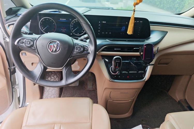 Used Buick GL8 2020 ES Land Cruiser 653T Luxury Model Center Console