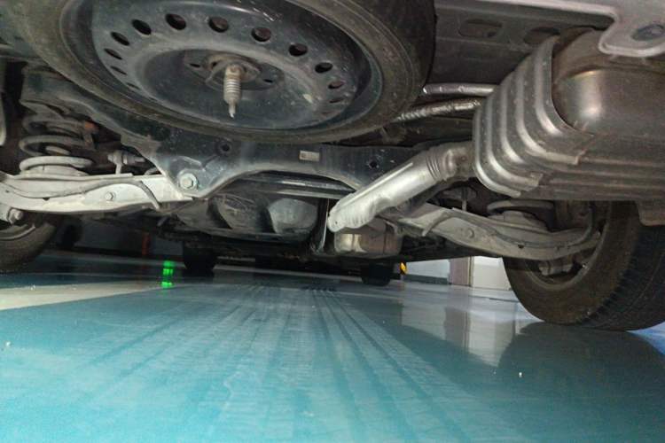 Used Buick GL8 2020 ES Land Cruiser 653T Flagship Model Chassis Front