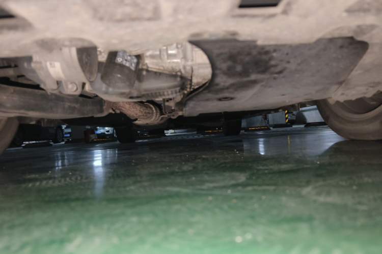 Used Buick GL8 2020 ES Land Cruiser 653T Luxury Model Chassis Front