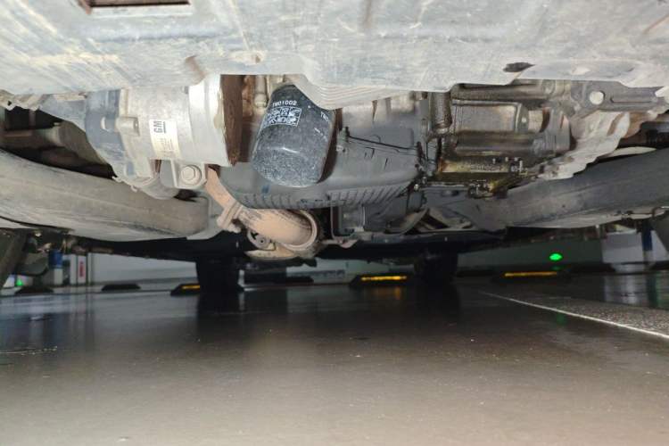 Used Buick GL8 2020 ES Land Cruiser 653T Luxury Edition Chassis Front