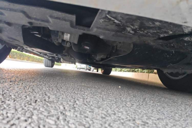 Used Buick GL8 2020 ES Land Cruiser 653T Comfort Edition Chassis Front