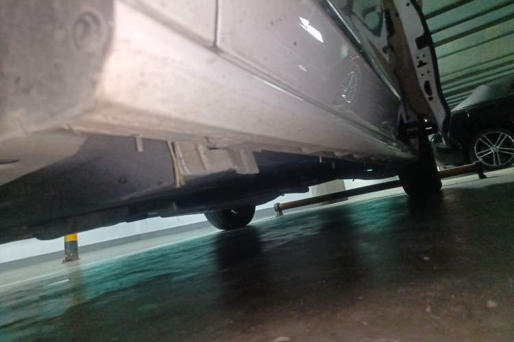 Used Buick GL8 2020 ES Land Cruiser 653T Flagship Model Chassis Front Left
