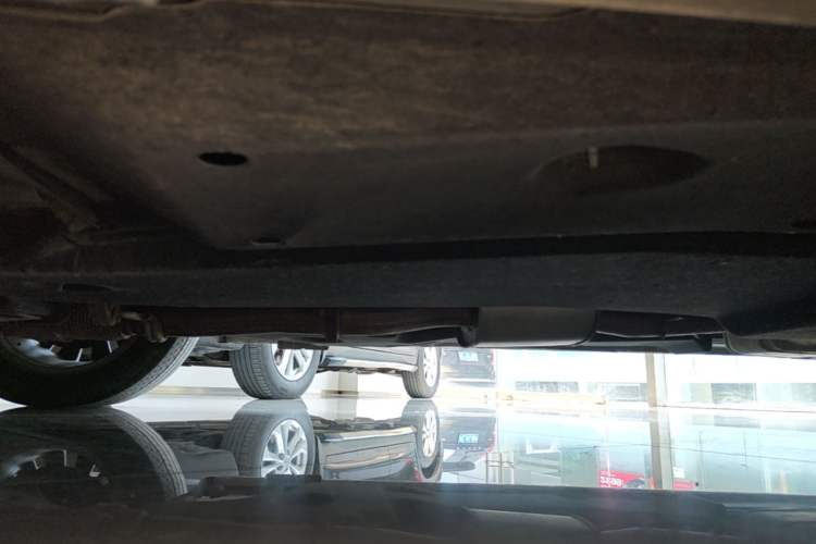 Used Buick GL8 2020 ES Land Cruiser 653T Luxury Model Chassis Front Left