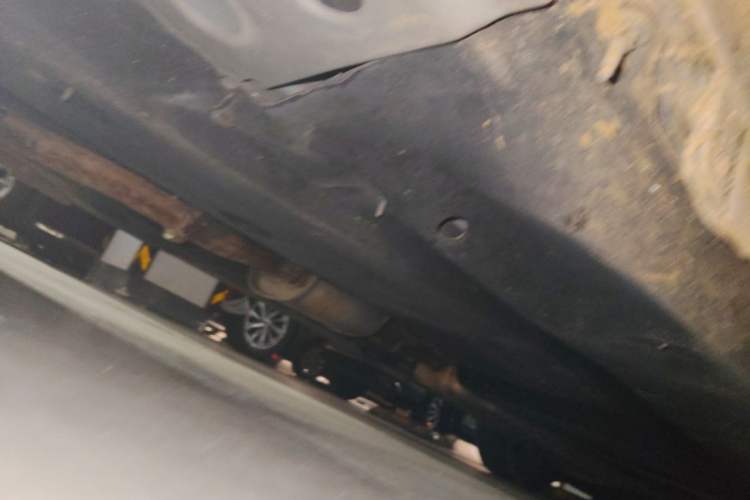 Used Buick GL8 2020 ES Land Cruiser 653T Comfort Edition Chassis Front Left
