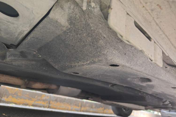 Used Buick GL8 2020 ES Land Cruiser 653T Comfort Edition Chassis Front Left