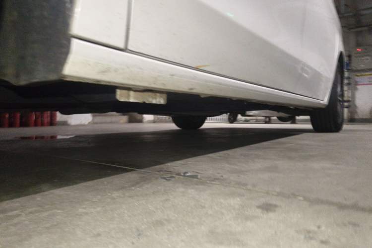 Used Buick GL8 2020 ES Land Cruiser 653T Luxury Edition Chassis Front Left
