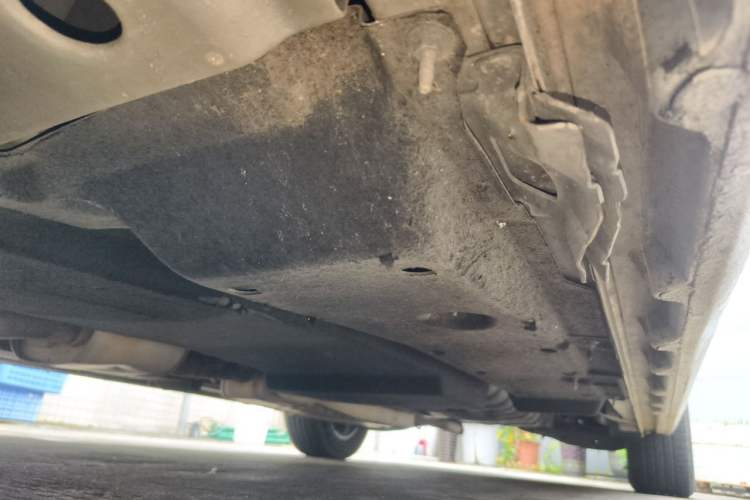 Used Buick GL8 2020 ES Land Cruiser 653T Luxury Edition Chassis Front Left
