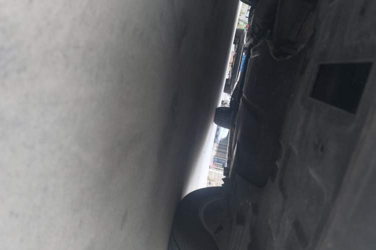 Used Buick GL8 2020 ES Land Cruiser 653T Flagship Model Chassis Front
